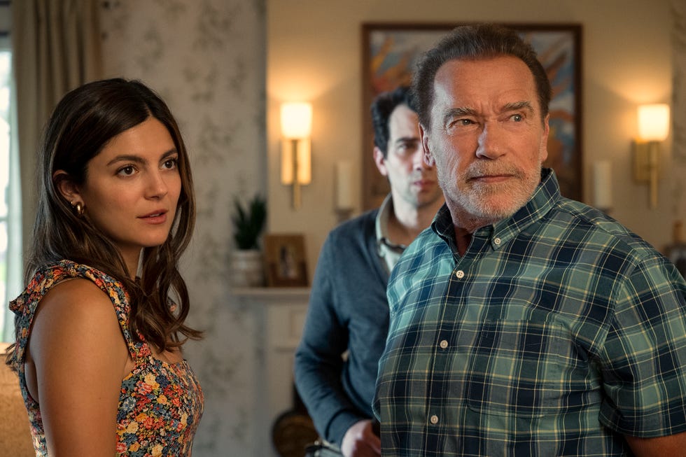 arnold fubar monica barbaro fubar l to r monica barbaro as emma brunner, jay baruchel as carter perlmutter, arnold schwarzenegger as luke brunner in episode 101 of fubar cr amanda matlovichnetflix © 2023
