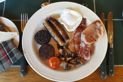 Full Irish breakfast, The Old Presbytery Bed and Breakfast, Castletownbere, Beara Peninsula, County Cork, Ireland, British Isles, Europe