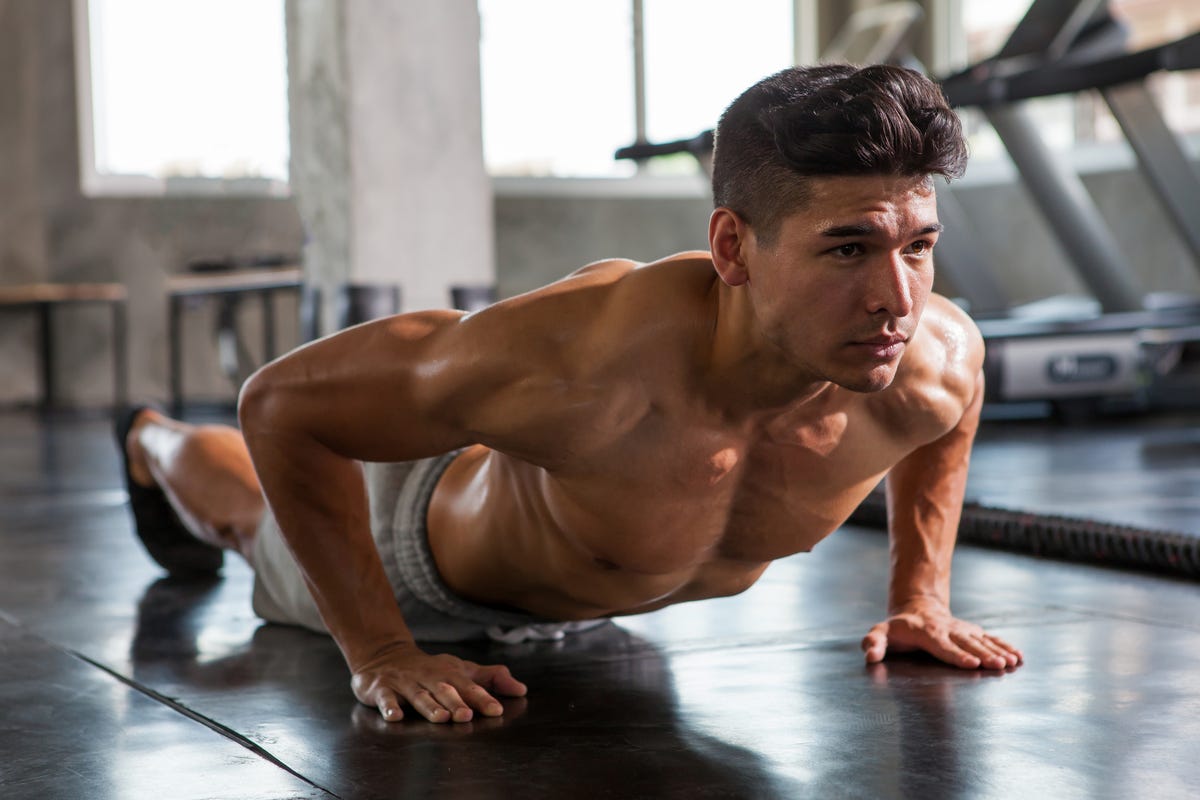 4-Move Bodyweight Cardio Finisher Workout Uses a Killer Structure