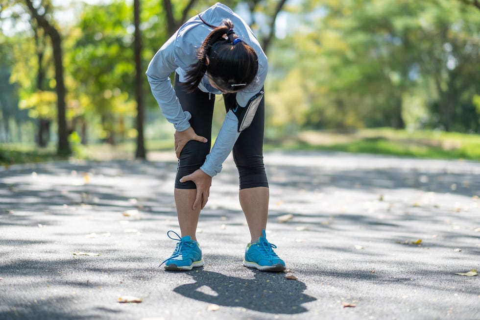 mujer lesionada tras una carrera