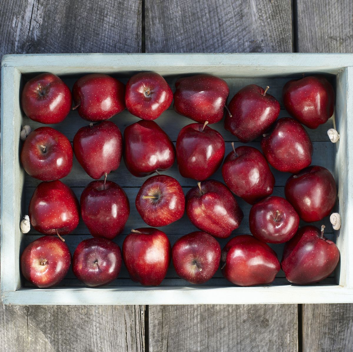 Small Red Delicious Apple - Each, Small/ 1 Count - Smith's Food