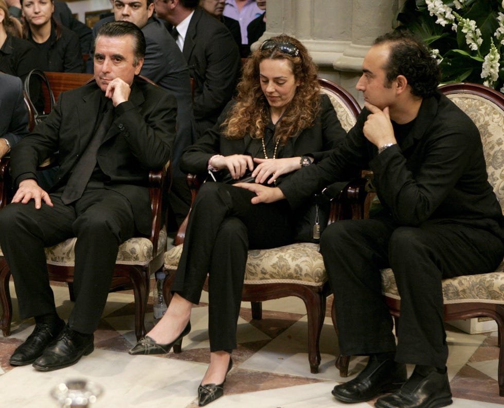 muerte  capilla ardiente en chipiona  familiares marido josé ortega cano  hija rocío carrasco rociíto  fidel albiac relación sentimental hija rocíodiez minutos 2859 tercera ediciÓn 07062006
