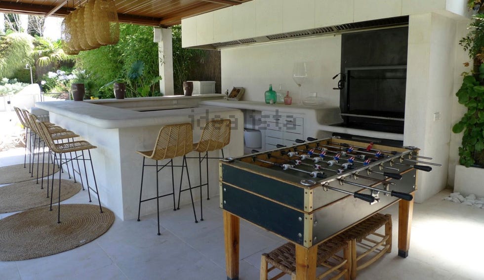 iker casillas y sara carbonero ponen a la venta su casa de la finca por 5 millones de euros