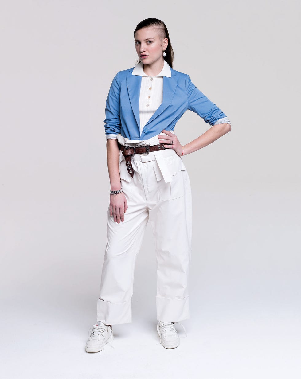 Clothing, White, Blue, Standing, Sleeve, Waist, Fashion, Shoulder, Jeans, Trousers, 