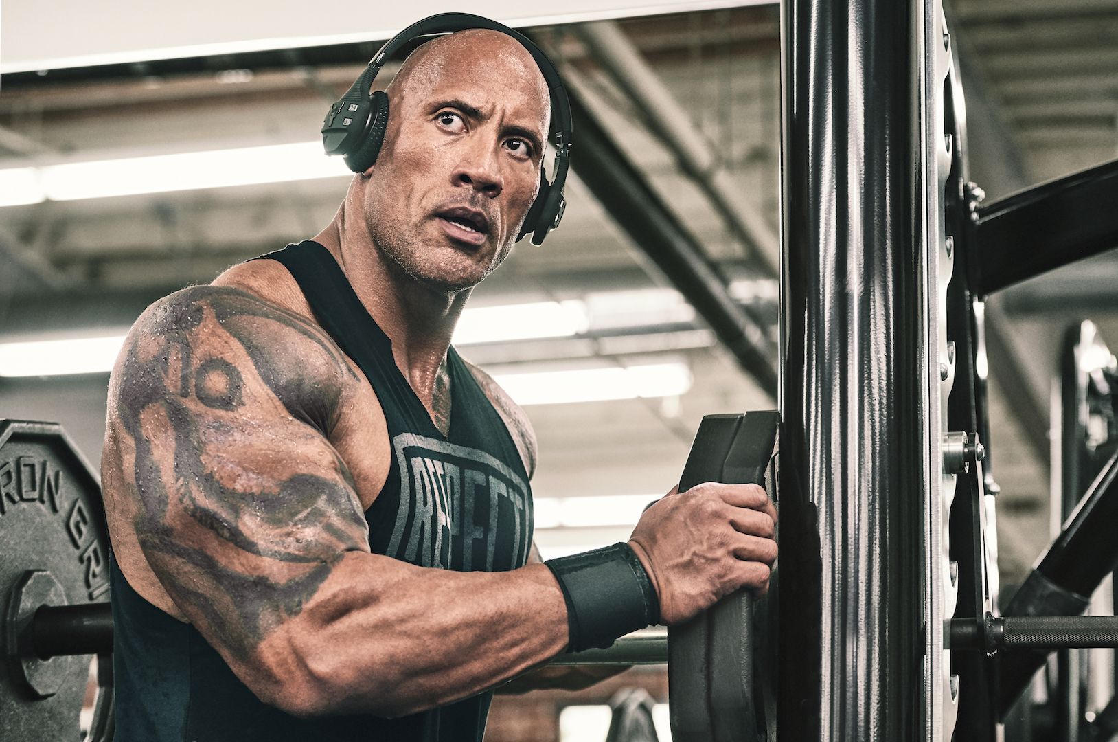 the rock workout gloves