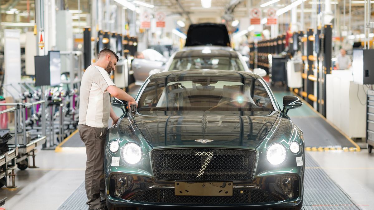 preview for Bentley EXP 100 GT: Redefiniendo el futuro del Gran Turismo