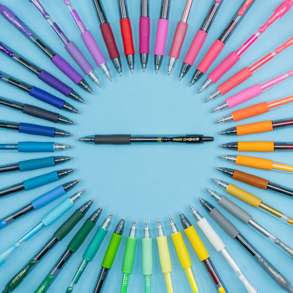 a group of g2 pens