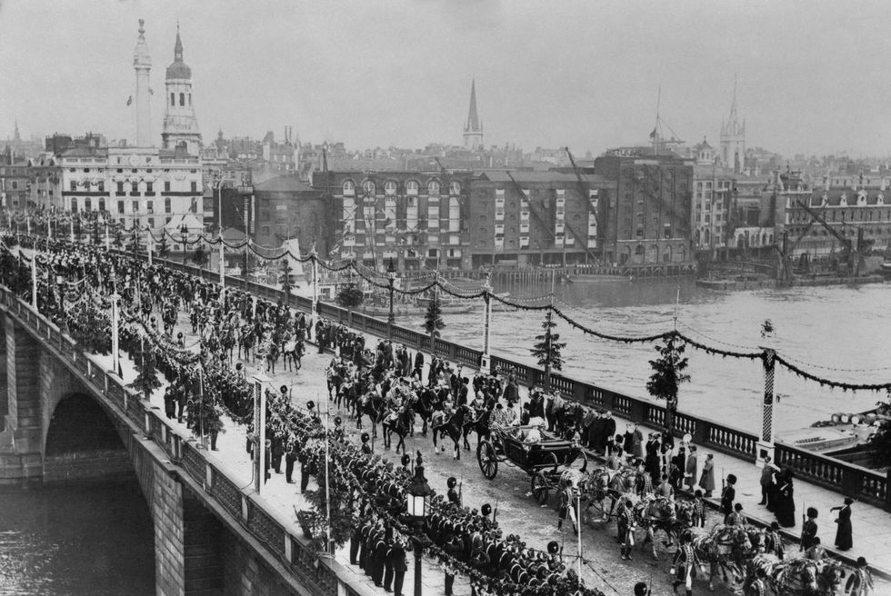 g4c37c the coronation procession of king george v crossing london bridge damaged negative