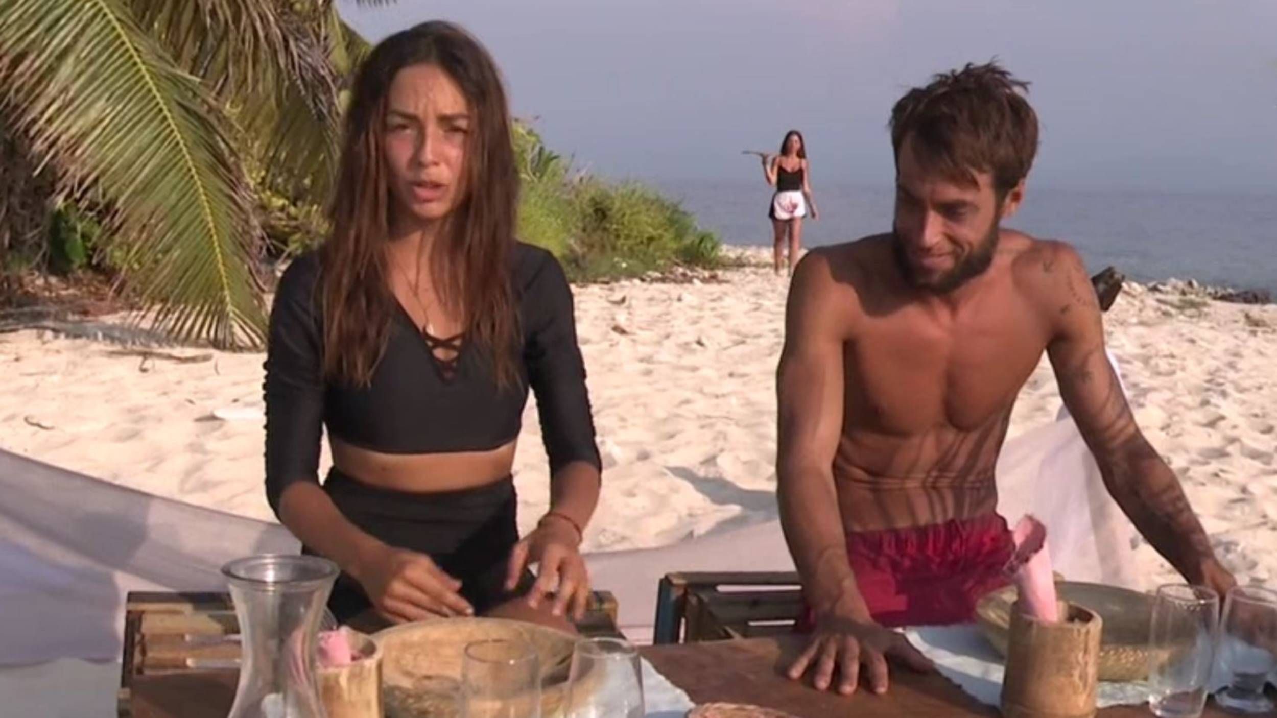 Anita y Montoya piden una cita en 'Supervivientes' y les traen una visita  inesperada