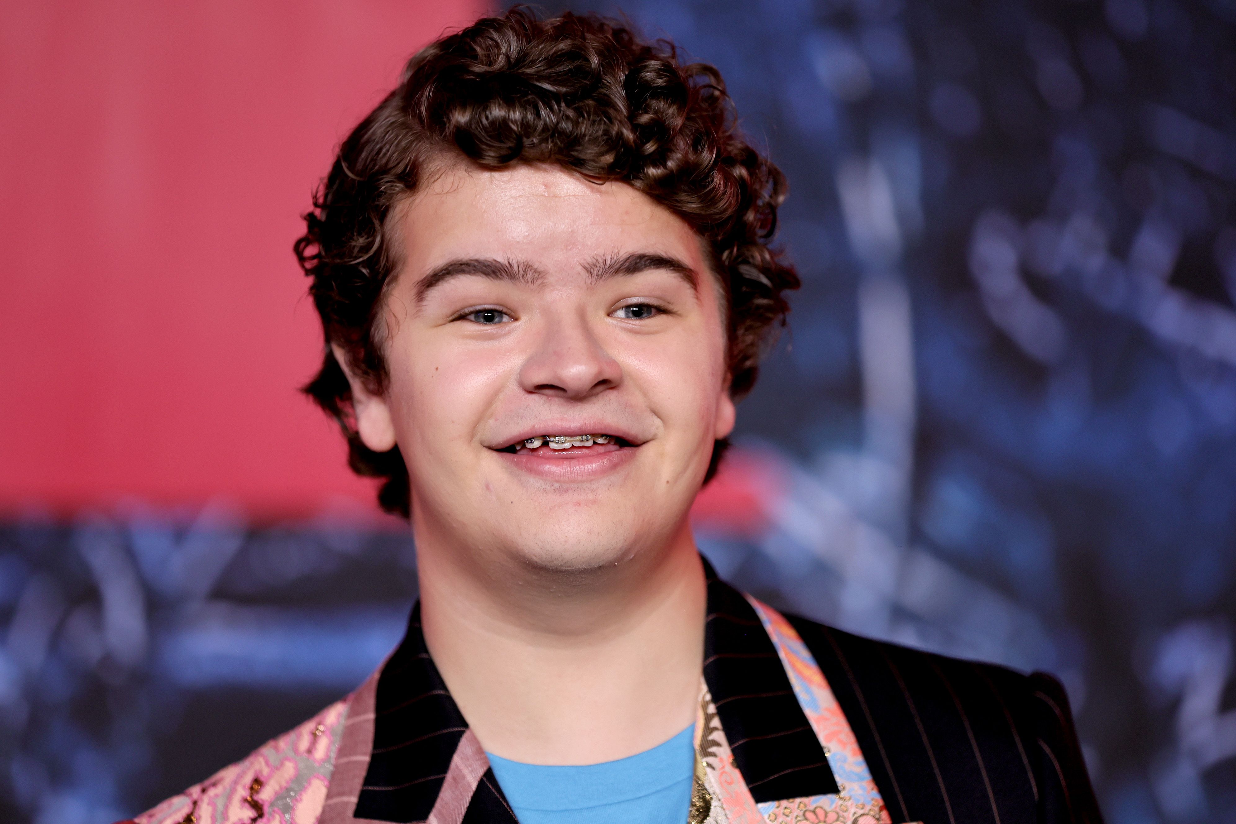 How old are Eddie and Chrissy in Stranger Things 4? Their ages explained -  PopBuzz