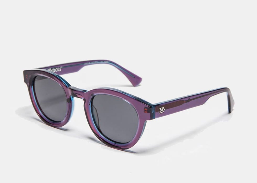 gafas de sol moradas