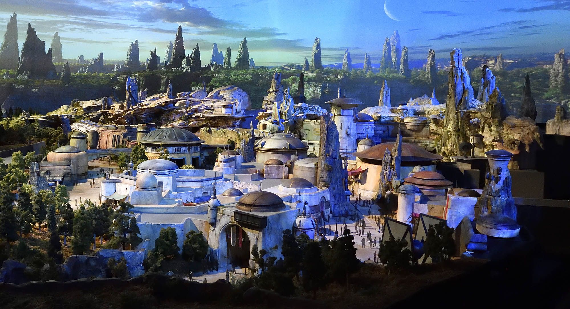 Star Wars Movie Milk History - Disney's Star Wars Theme Park Is