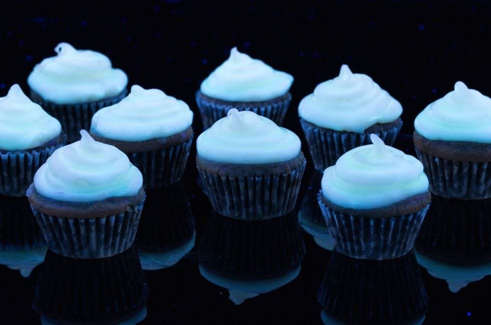 glowing mini cupcakes