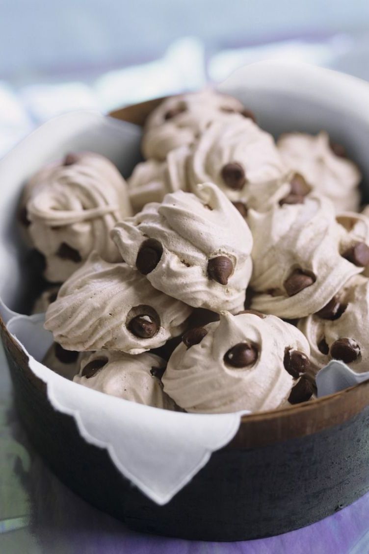 tempting chocolate chip recipes - chocolate chip meringues