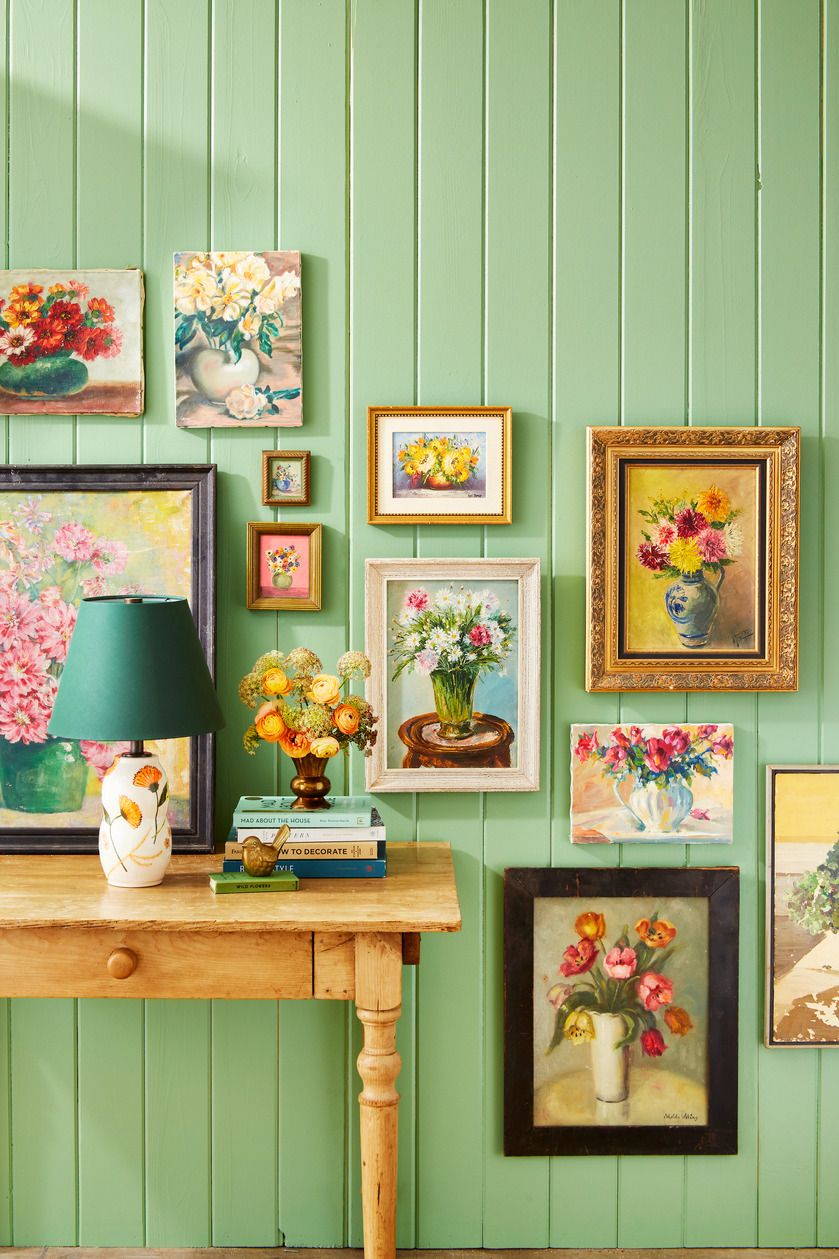 Best Paint Colors For An Art Gallery Wall - How To Display Artwork