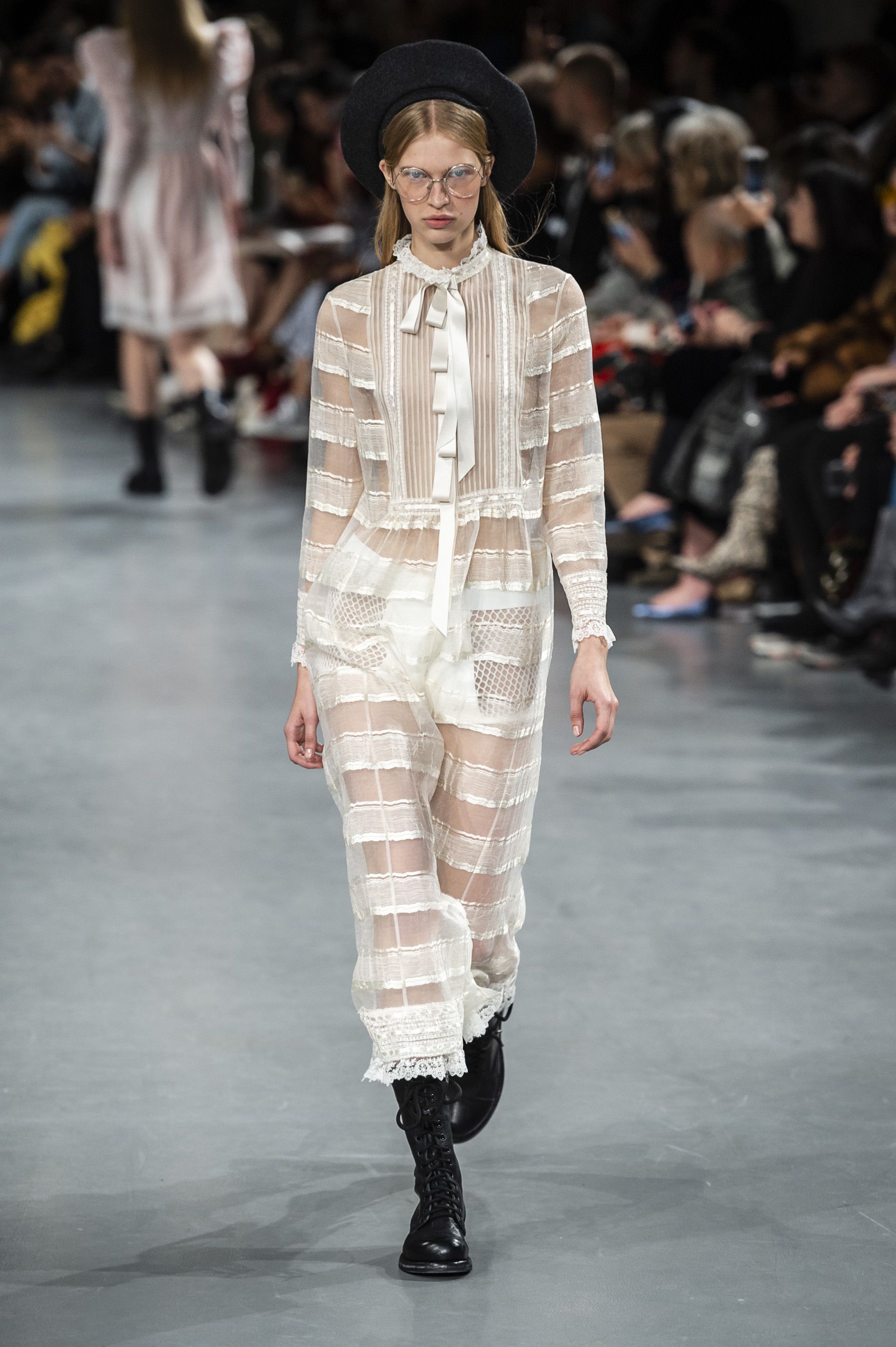 JOHN GALLIANO（ジョン ガリアーノ）｜2019春夏NY、ロンドン