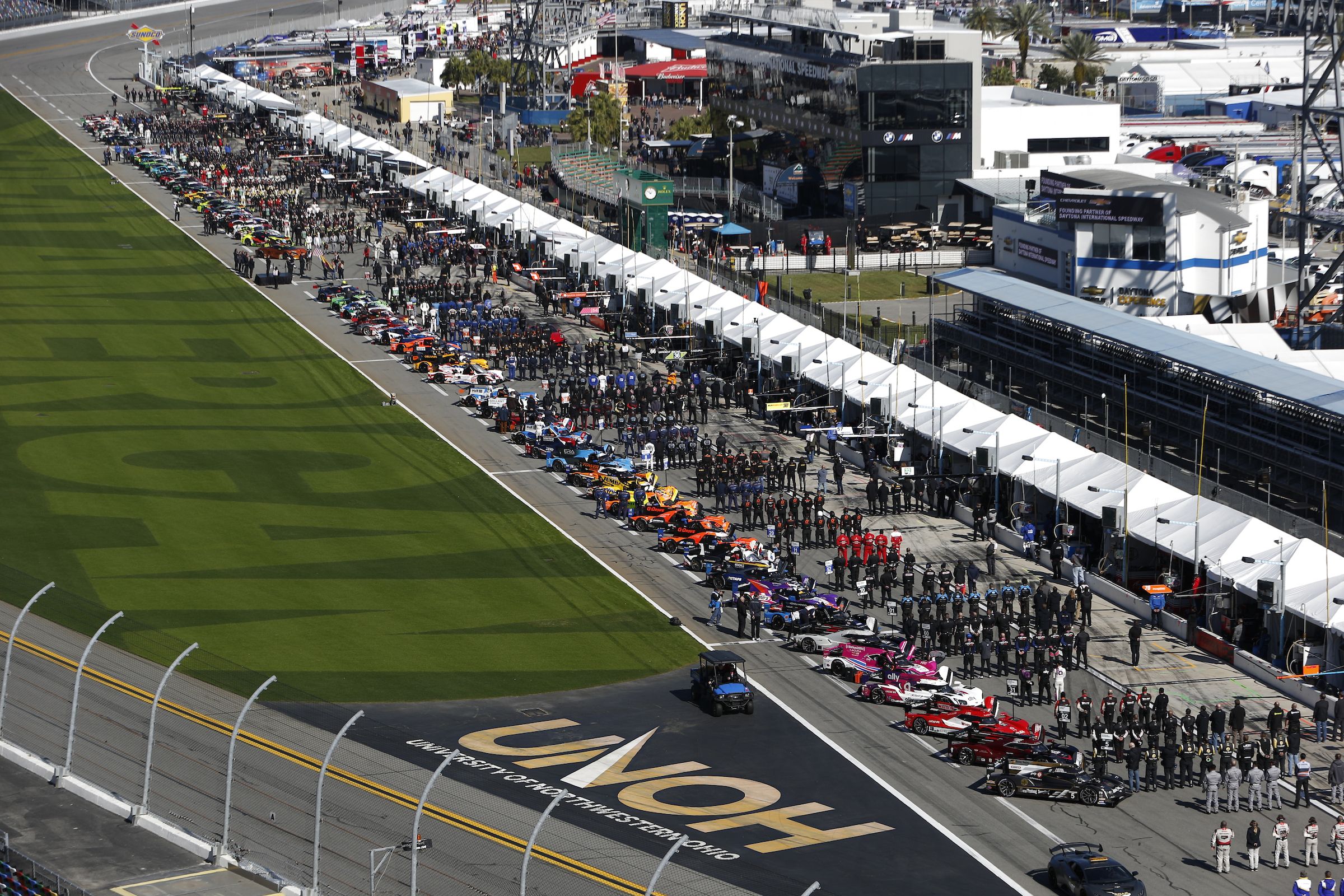 Full Field Photo Starting Grid for the 60th Rolex 24 at Daytona