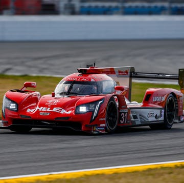 31 whelen engineering racing cadillac dpi, dpi chase elliott, felipe nasr, pipo derani, mike conway