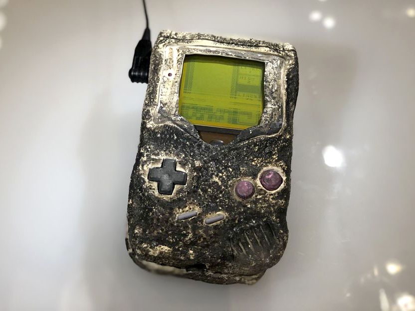 Game Boy (Original), Grey : : PC & Video Games