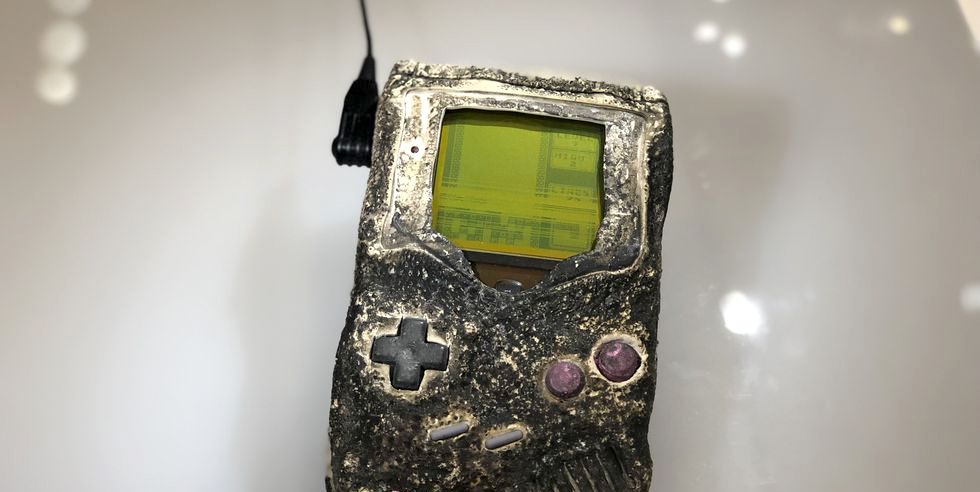 Game Boy that Survived a Bombing – New York, New York - Atlas Obscura