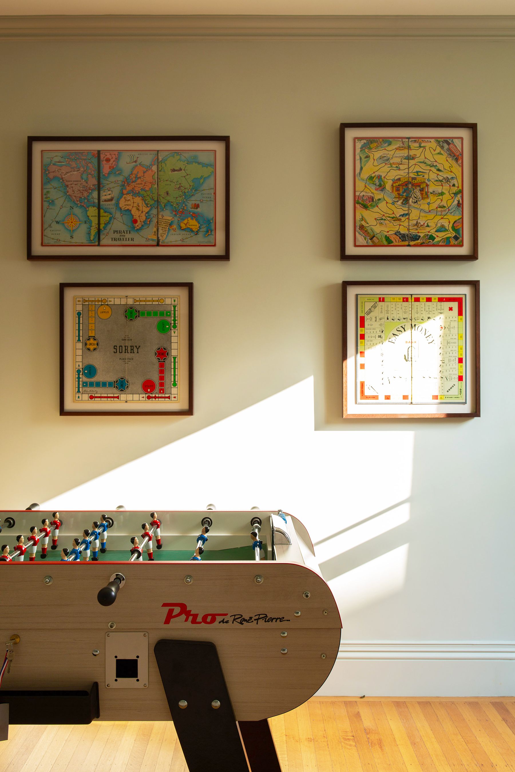 Create an Awesome Home Game Room with These 26 Ideas