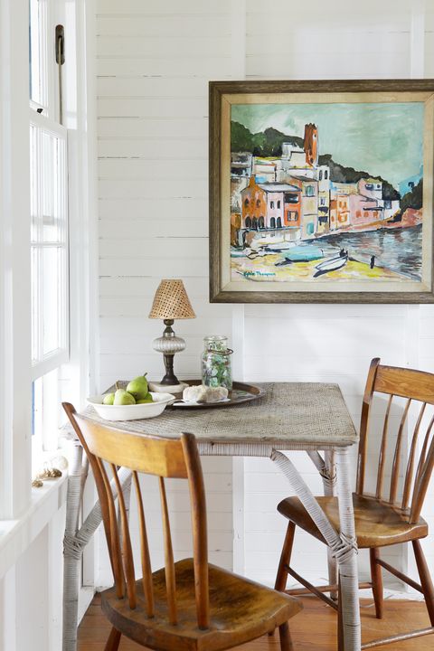 a kick back kind of cottage martha’s vineyard retreat homeowners phoebe cole smith and mike smith game table, nook