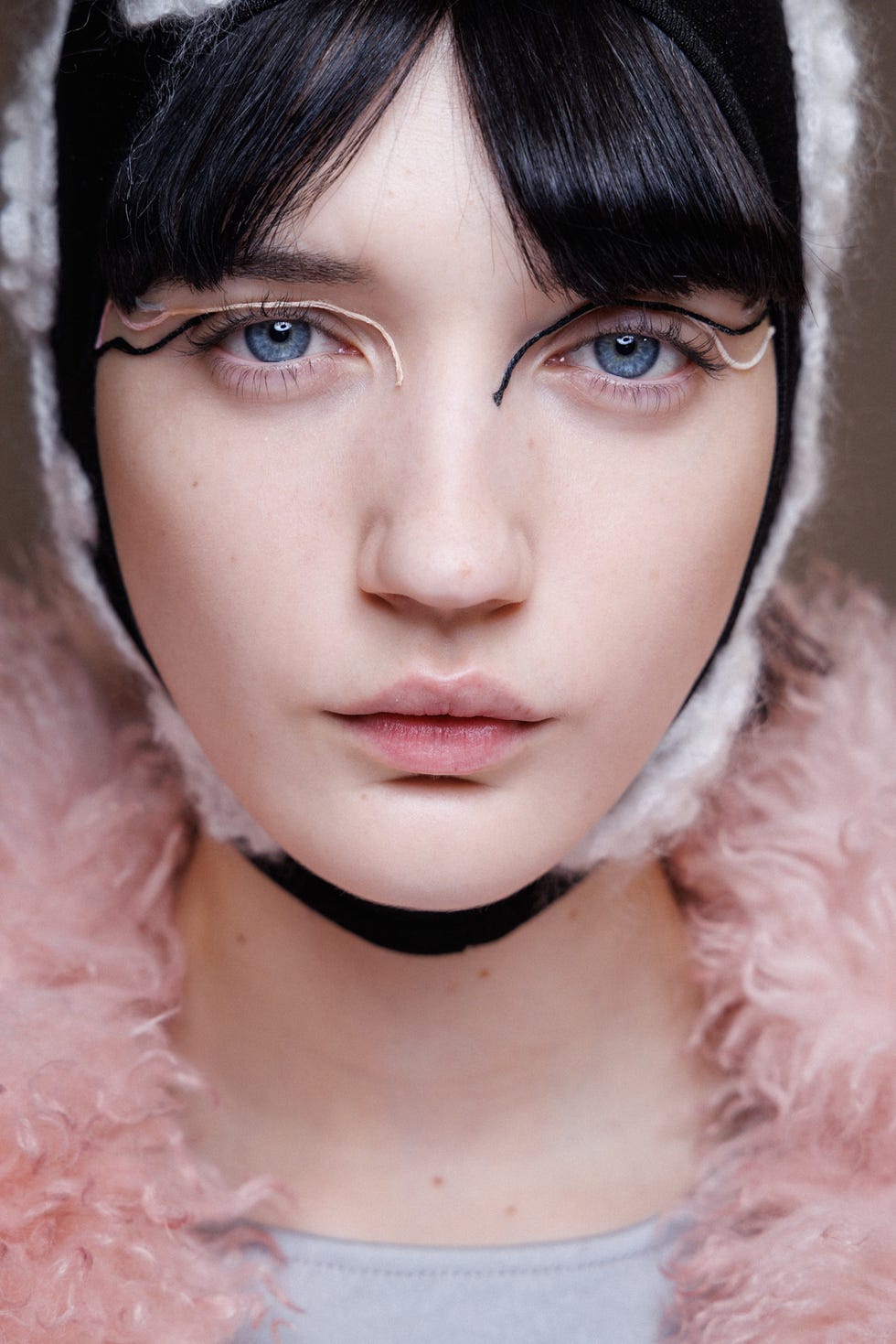best makeup trends fall 2025