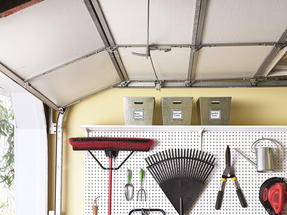 10 Genius DIY Garage Storage Ideas That Eliminate Clutter