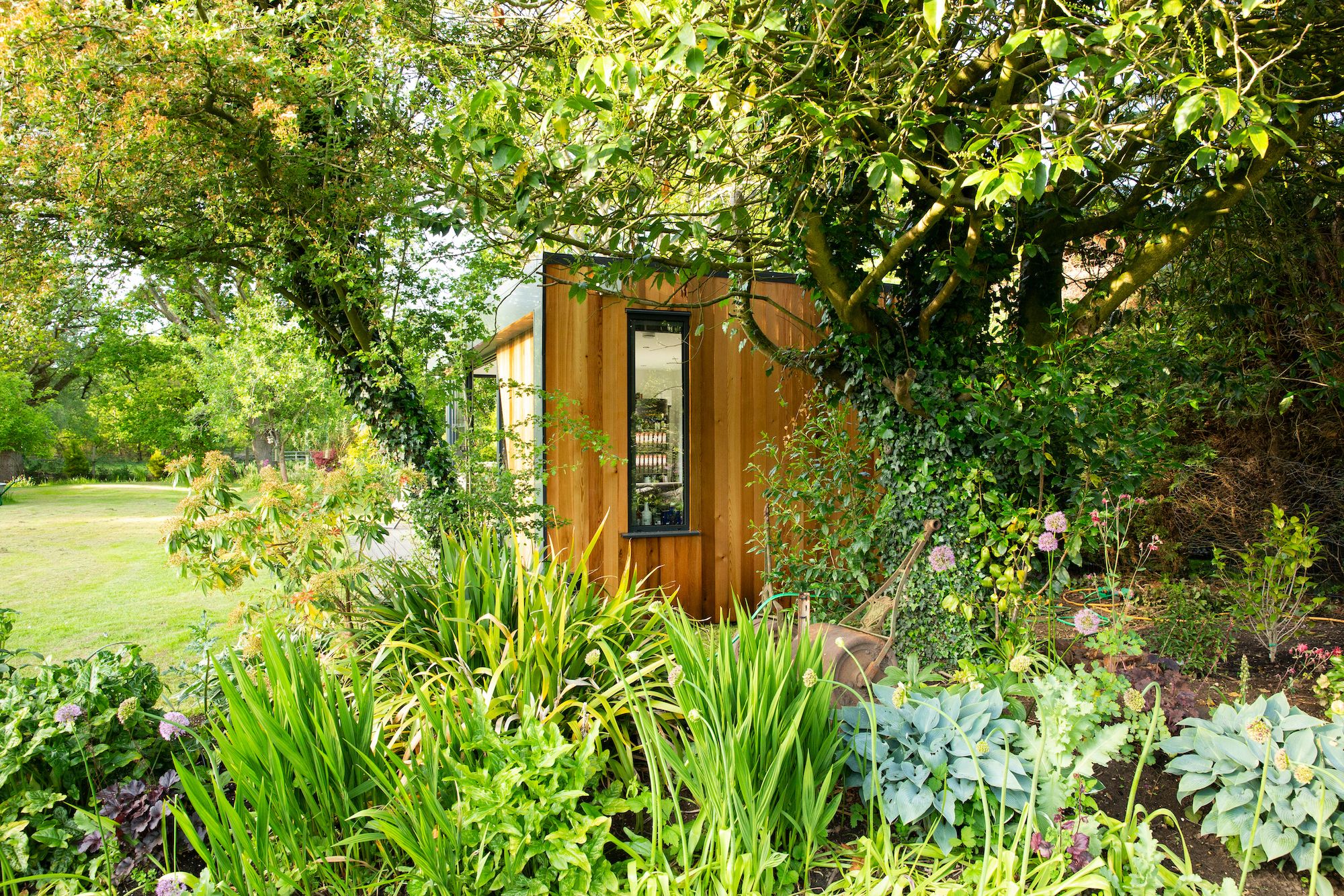 8 Garden Room Ideas To Maximise Outdoor Living