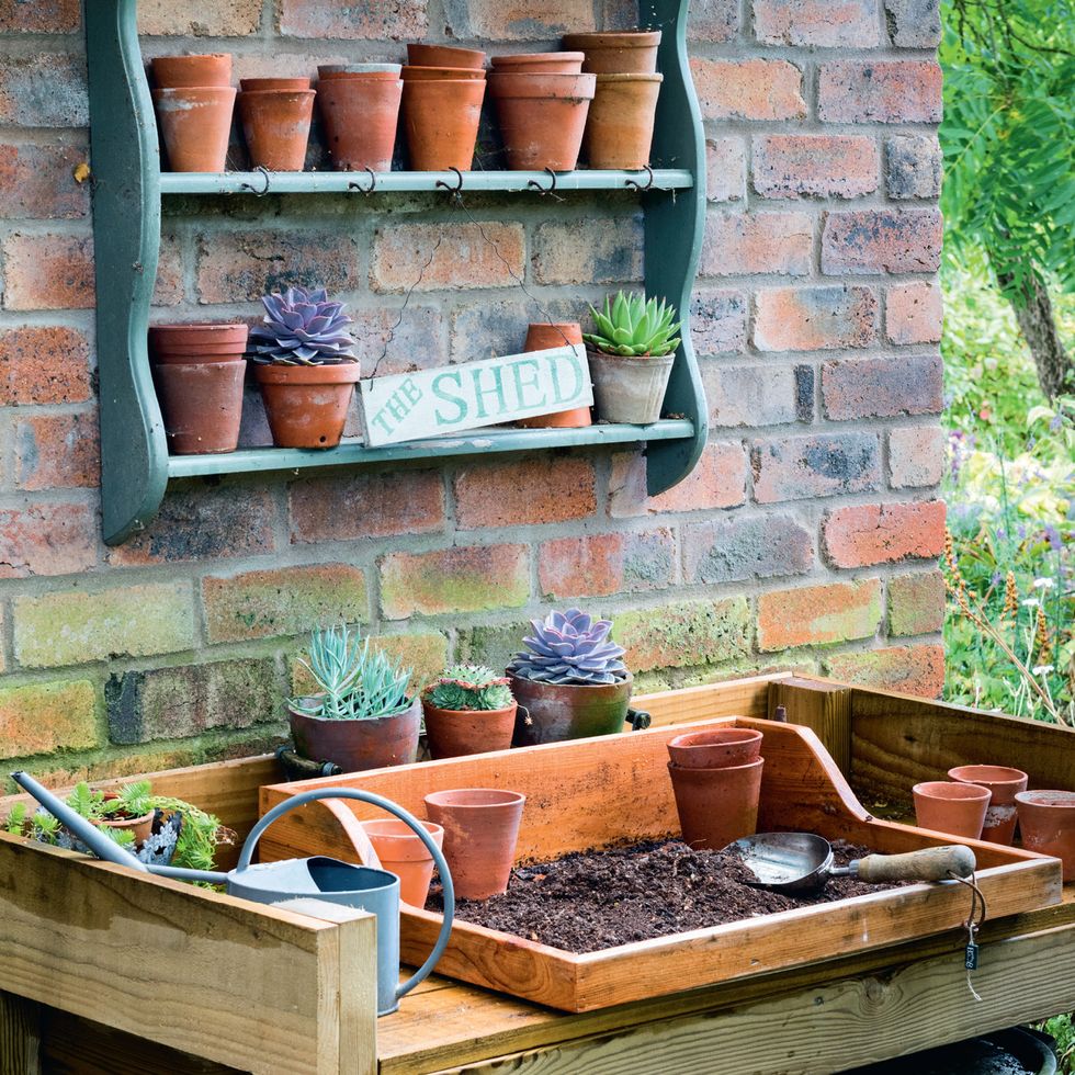 Quick tip - repurpose Cascade container for water container and brush  holder. 
