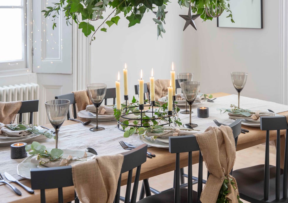 Scandi Christmas Table Setting Ideas 2023