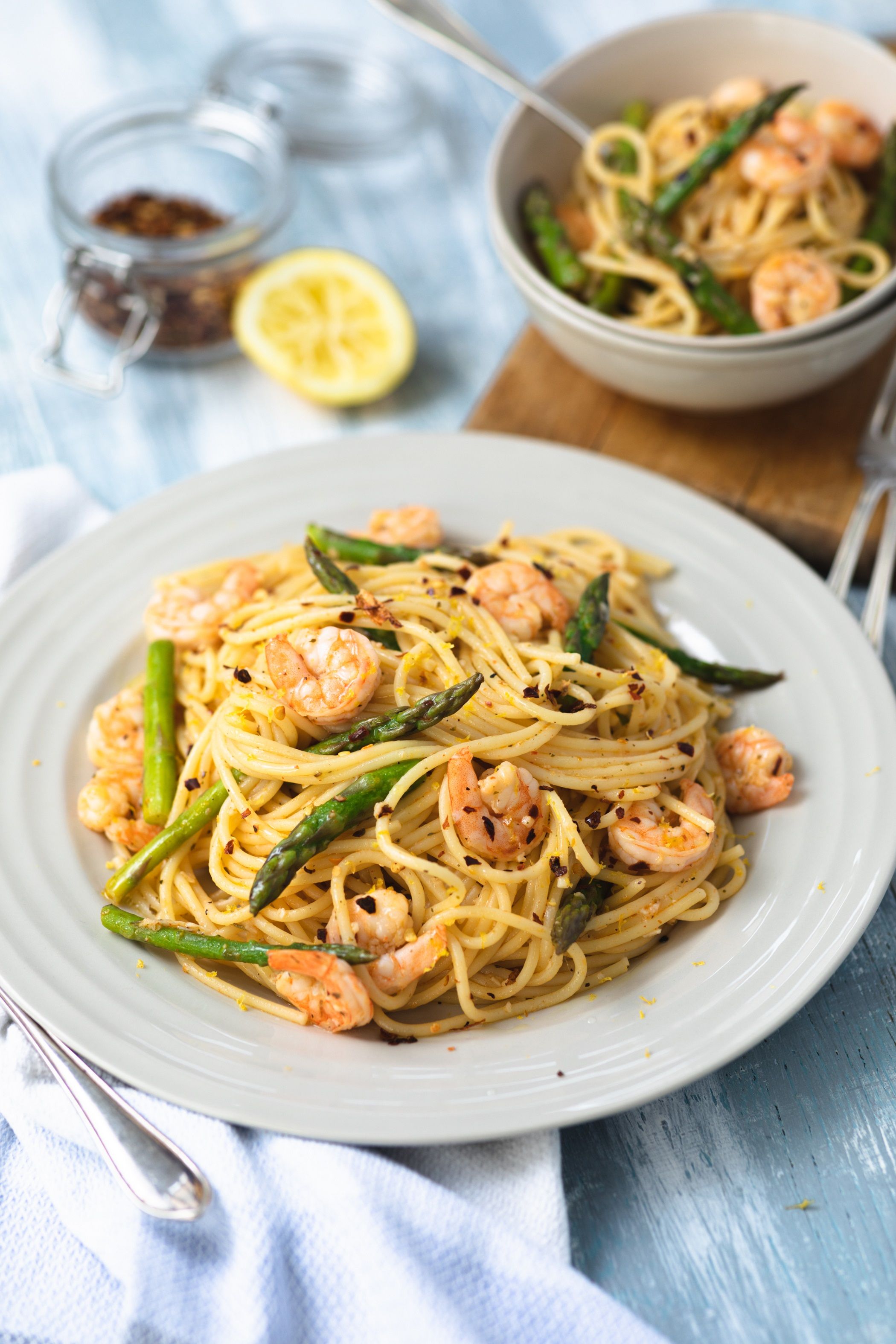 Best Prawn Linguine - How To Make Garlic Butter Prawn Pasta