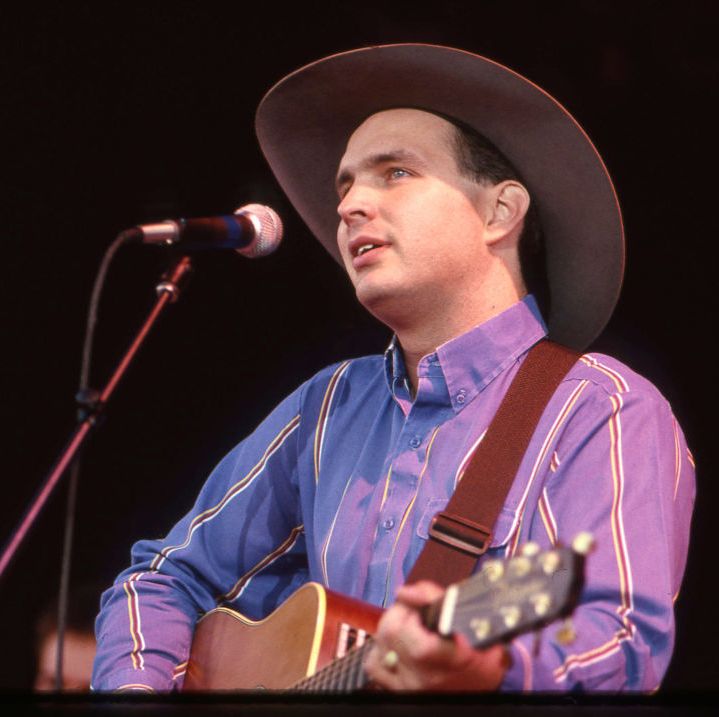 Garth Brooks Performs For The Parade Of Pennies