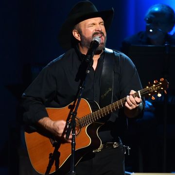 washington, dc   march 04 garth brooks performs at the library of congress gershwin prize tribute concert at dar constitution hall on march 04, 2020 in washington, dc photo by shannon finneygetty images