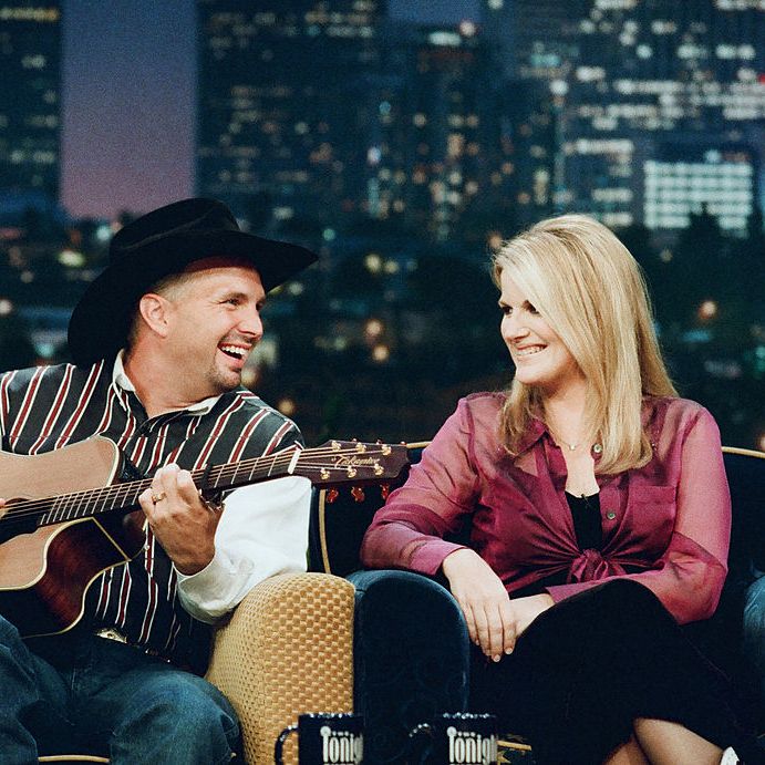 the tonight show with jay leno    episode 1222    pictured l r musical guests garth brooks and trisha yearwood on september 11, 1997    photo by margaret nortonnbcu photo banknbcuniversal via getty images via getty images