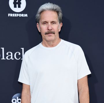 gary cole arrives at the popsugar x abc "embrace your ish" event