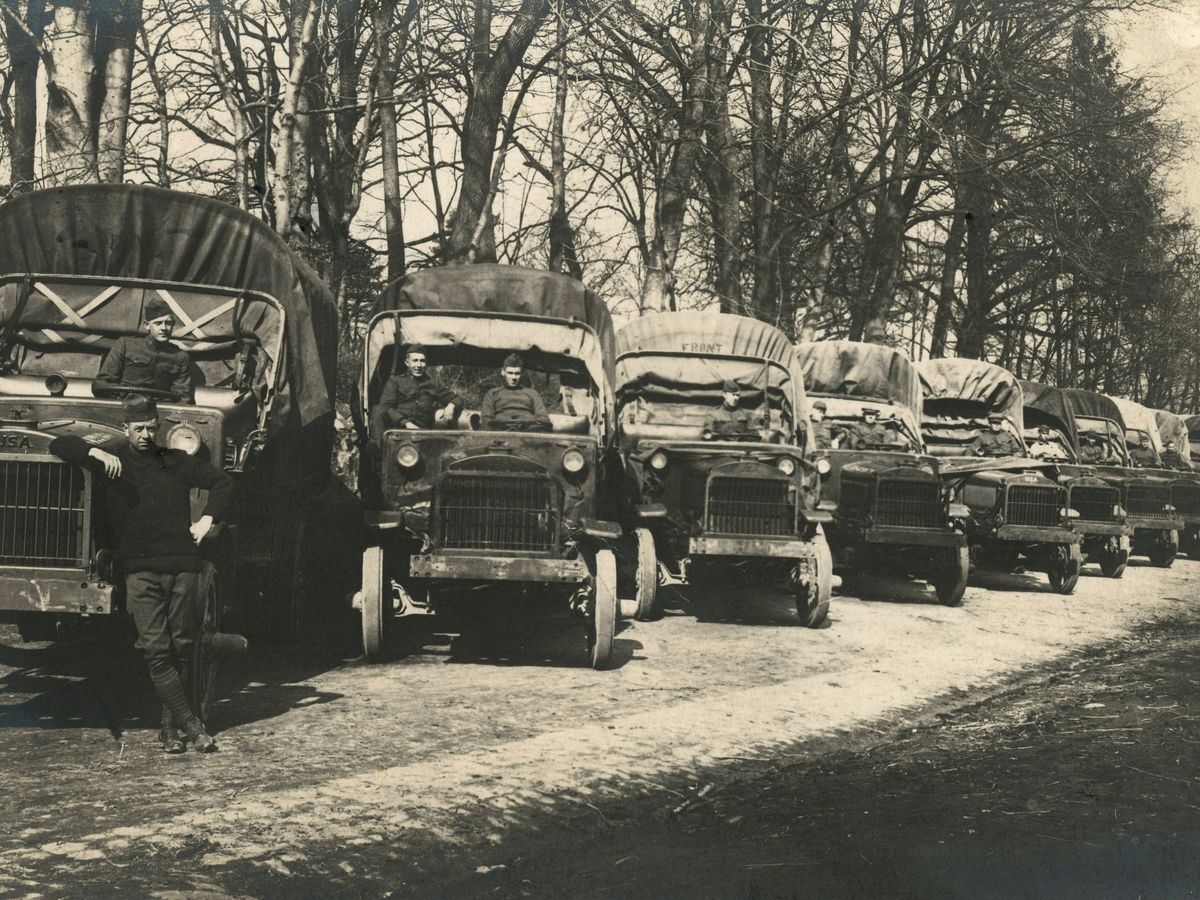 https://hips.hearstapps.com/hmg-prod/images/gathering-of-us-army-trucks-before-leaving-to-the-front-in-news-photo-1073727984-1562614018.jpg?crop=0.85775xw:1xh;center,top&resize=1200:*