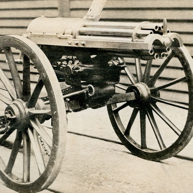 gatling-gun-1865-news-photo-1598889219.jpg