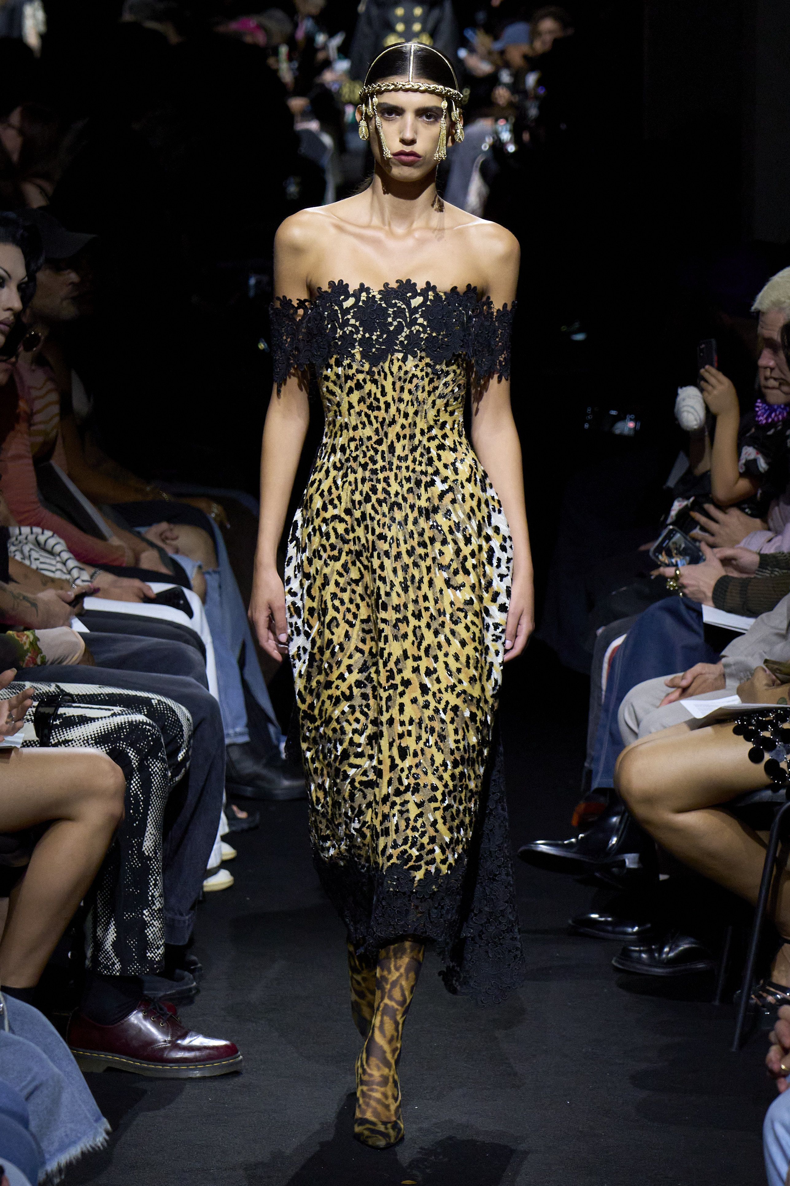 ジャンポール・ゴルチエ（JEAN PAUL GAULTIER）」の2023-24秋冬