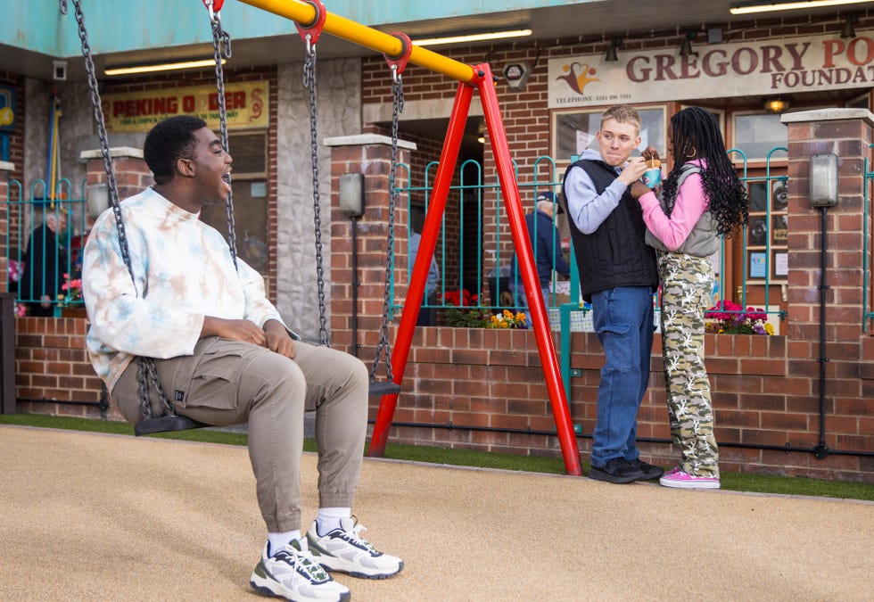 Coronation Avenue’s Lauren faces arrest after an enormous mistake Coronation Avenue’s Lauren faces arrest after an enormous mistake