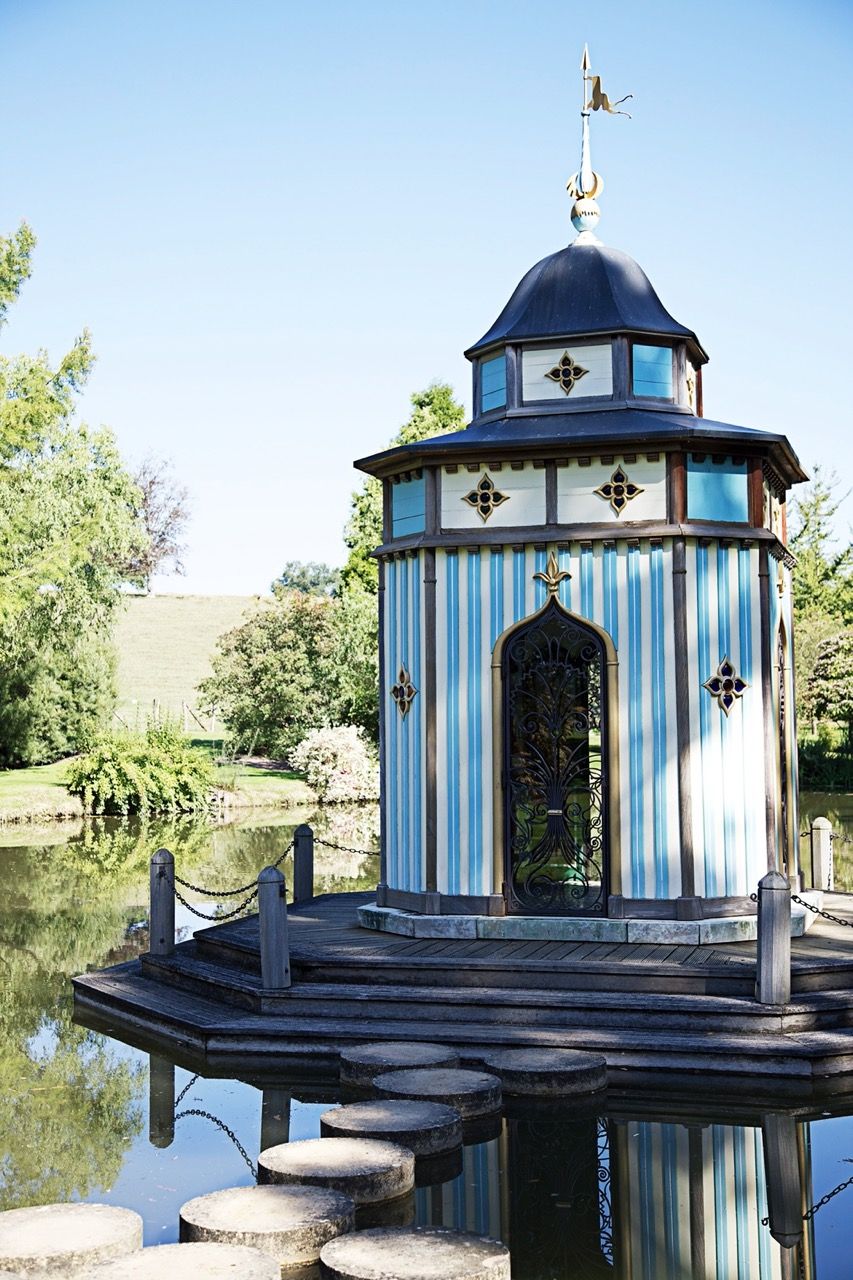 cabins with metal roofs