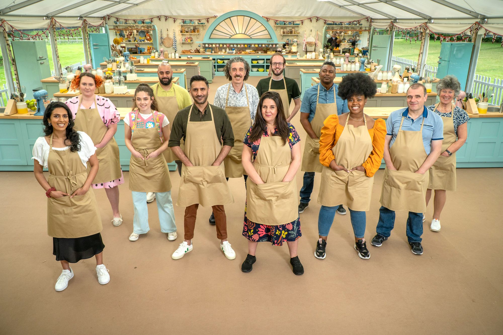 Meet the Cast of The Great British Baking Show pic photo