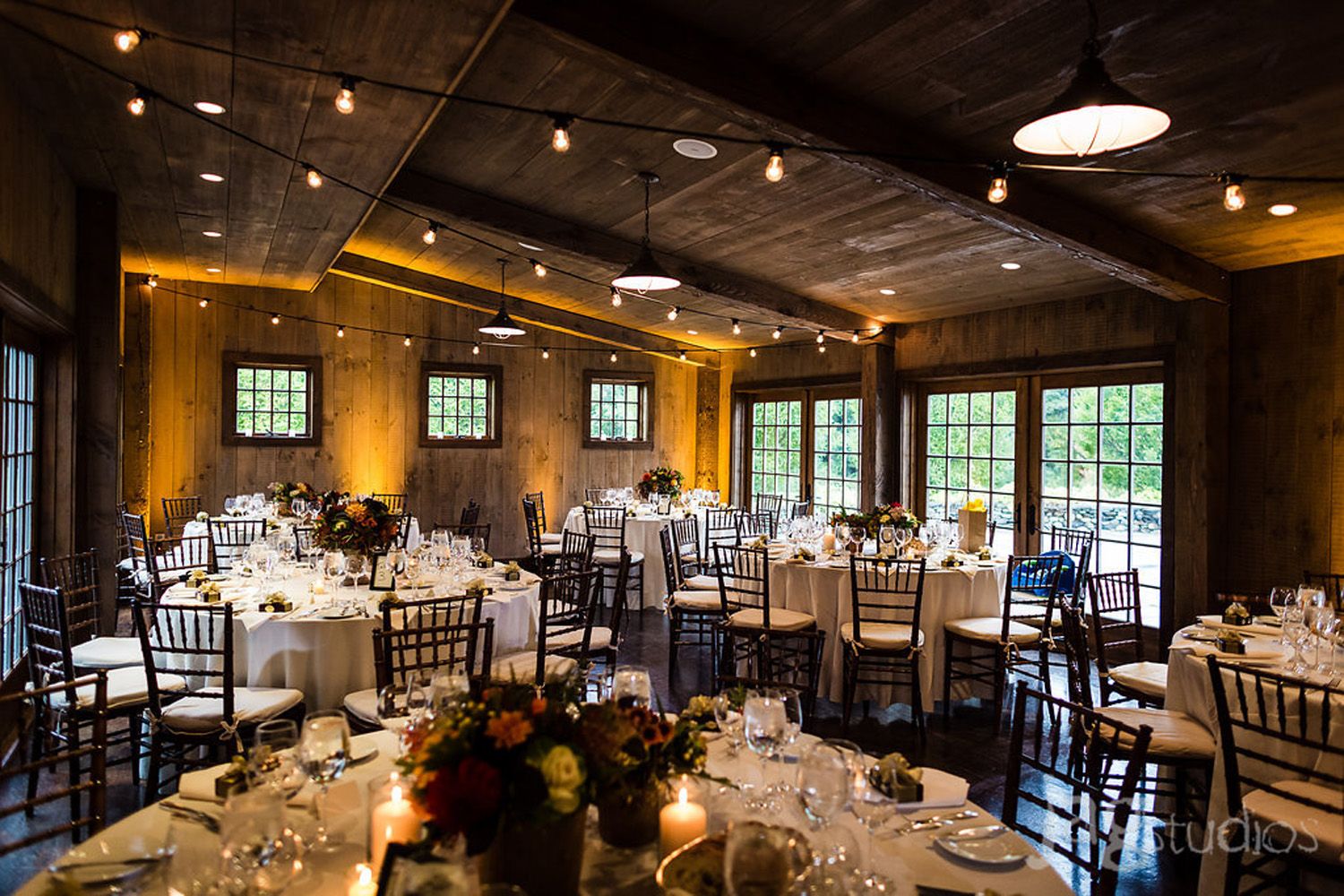 10 Top Rated Wedding Venues In CT Unique Connecticut Venues For   Gbh New Hall Side October Wedding 1500494647 