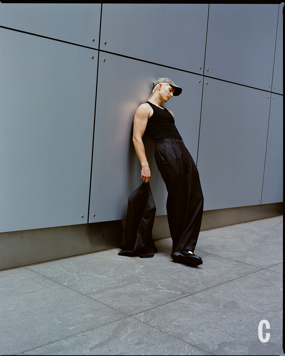 gus dapperton by akram shah