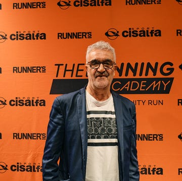 event backdrop featuring branding from the running academy and sponsors event backdrop featuring branding from the running academy and sponsors