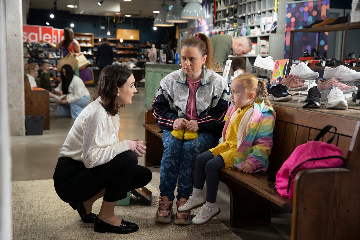 preview for Coronation Street Soap Scoop! Kit comes to Gemma's rescue