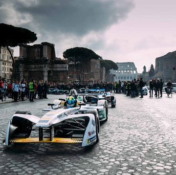 formula e races on the streets of rome for the first time ever