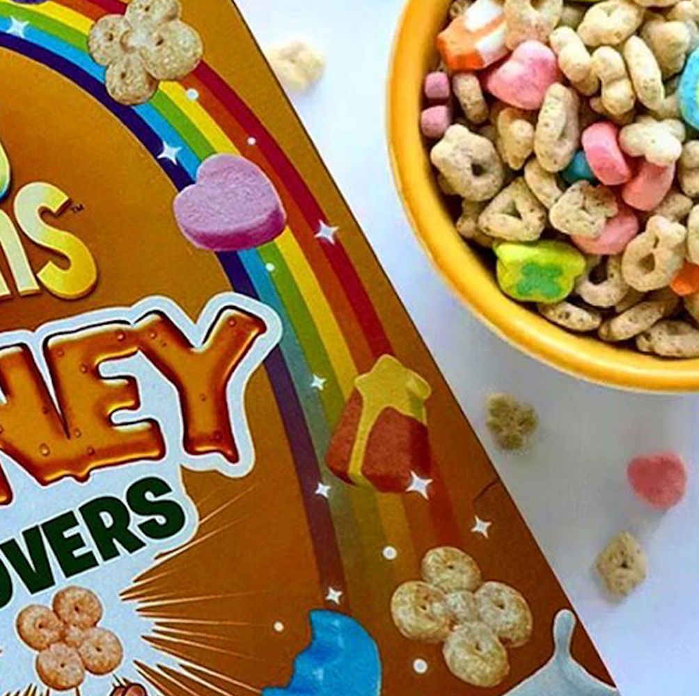 https://hips.hearstapps.com/hmg-prod/images/general-mills-lucky-charms-honey-clovers-ceral-social-1585162181.jpg?crop=0.502xw:1.00xh;0,0&resize=1200:*