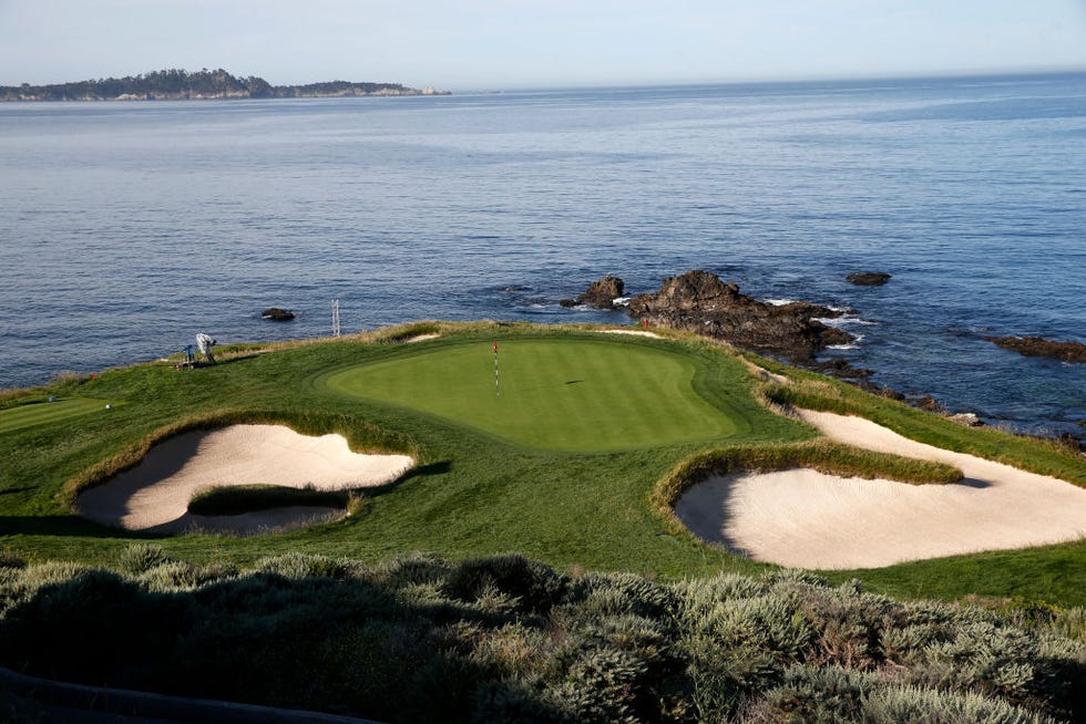 17 Best Golf Courses 2023: Check Them Out and Plan a Trip