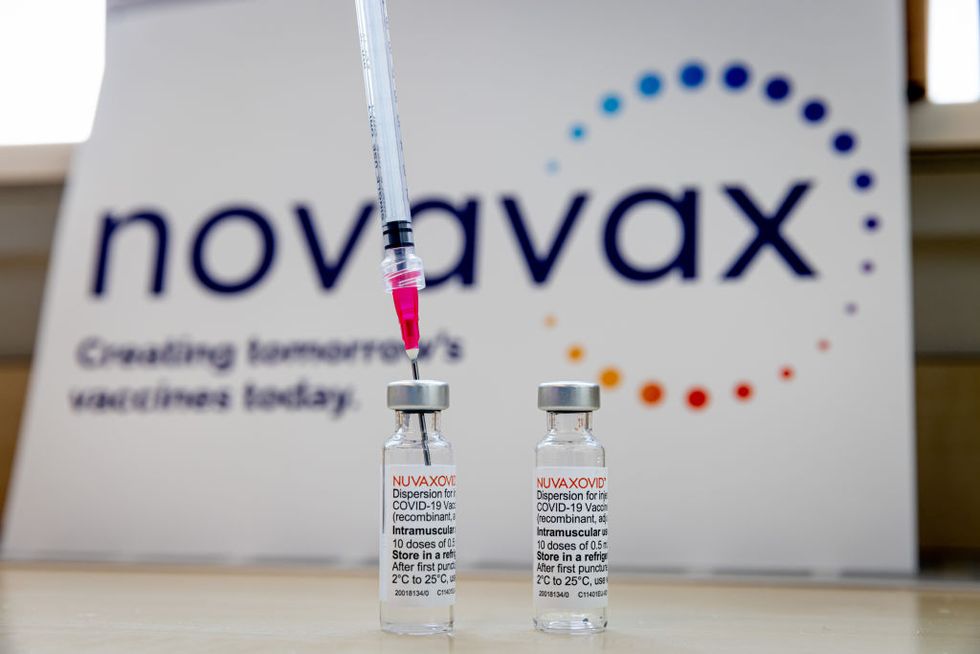 dutch health service begins administering the novavax vaccine